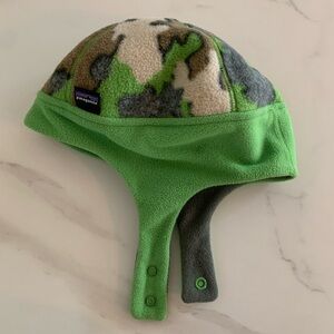 💚 Patagonia Green Fleece Baby/Toddler Fleece Hat, Size 18-24 months